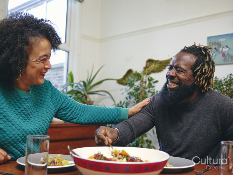 Couple eating lunch at home