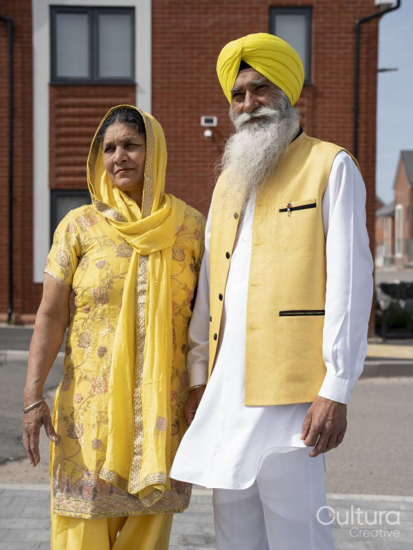 Senior couple in traditional clothing